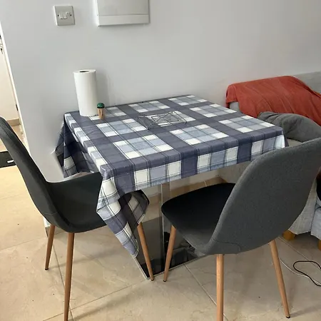 Lejlighed One Bedroom With Terrace In