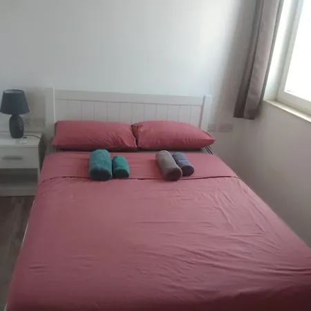 Apartment One Bedroom With Terrace In